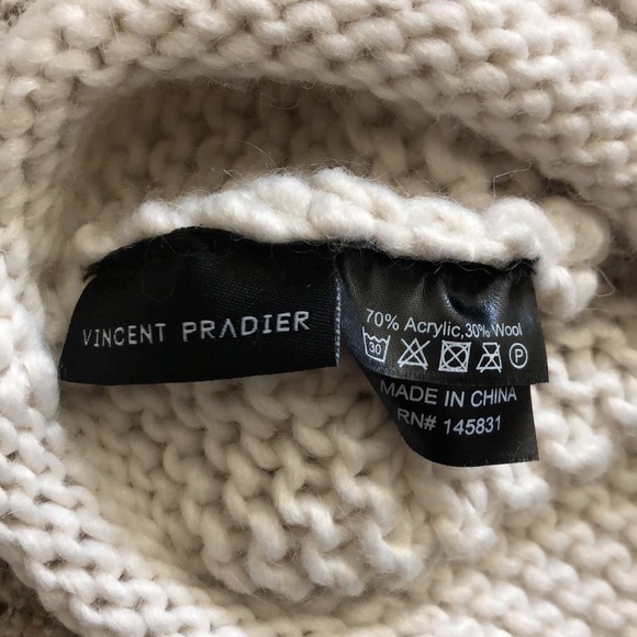 NWT Athleta hat and mittens - Picture 6 of 6